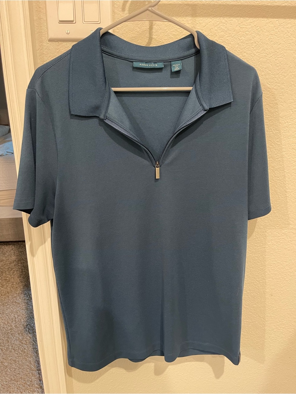 Perry Ellis polo